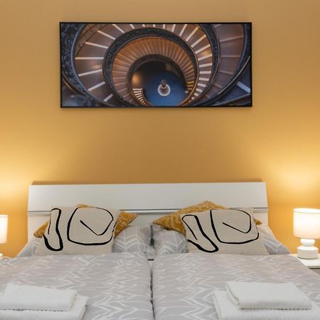 Washingtonova Cr Apartments Πράγα Εξωτερικό φωτογραφία